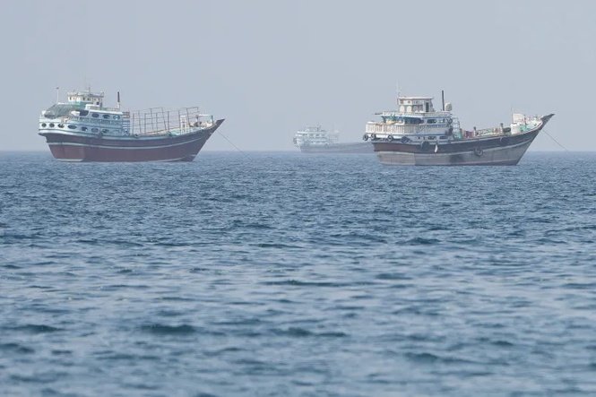 UAE and Iran flags representing rising trade tensions and regional economic concerns